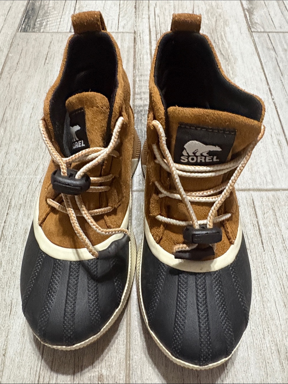 Sorel Out N About IV Two-Tone Chestnut & Black Waterproof Lace-Top Duck Boots